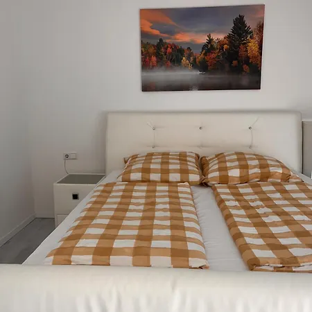 Ferienwohnung רויטלינגן